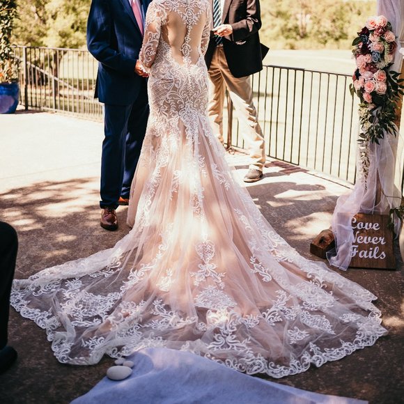 Sottero and Midgley Wedding Gown Size 8 in Ivory Over Nude - Picture 10 of 12